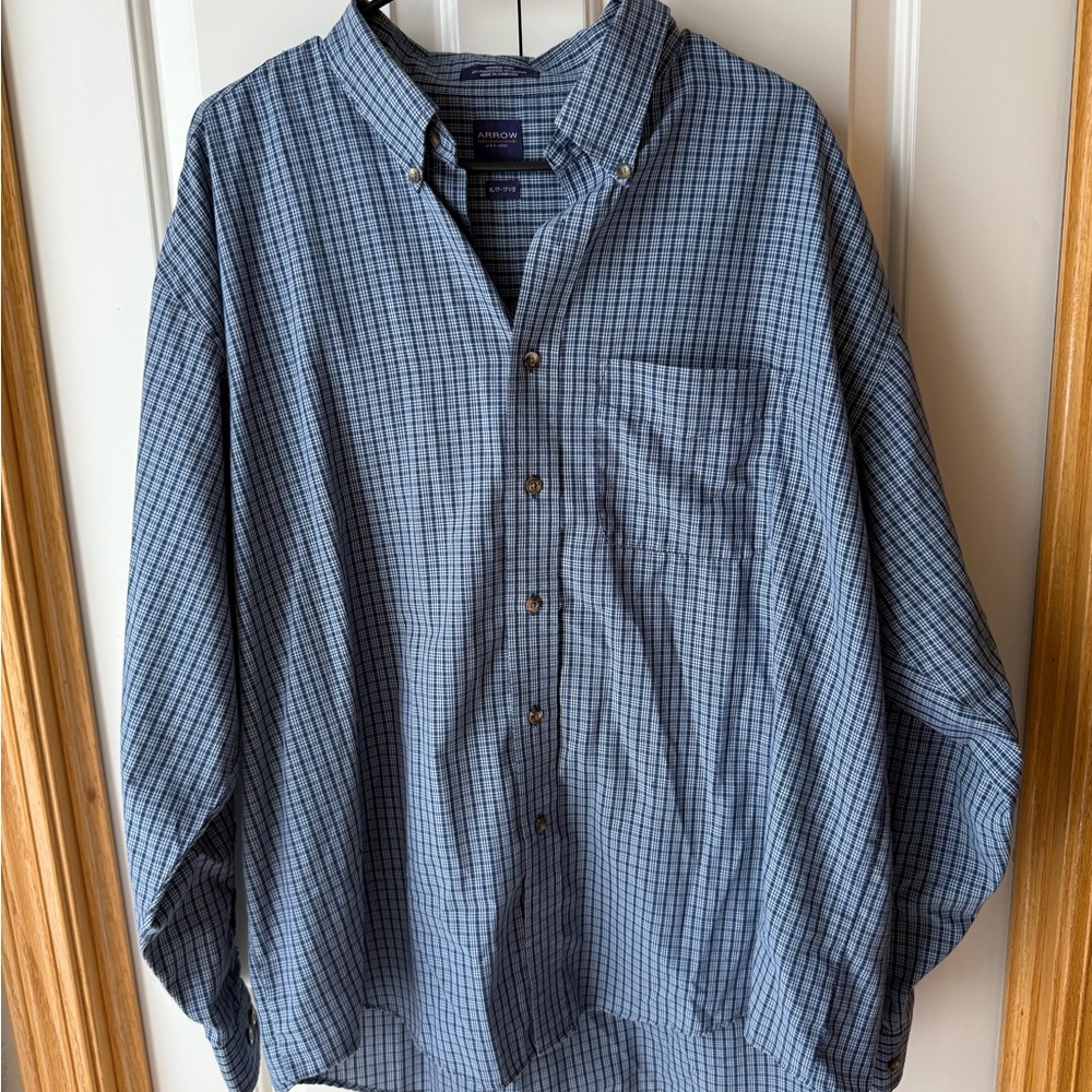 Arrow Men's Blue Checkered Button Down Shirt